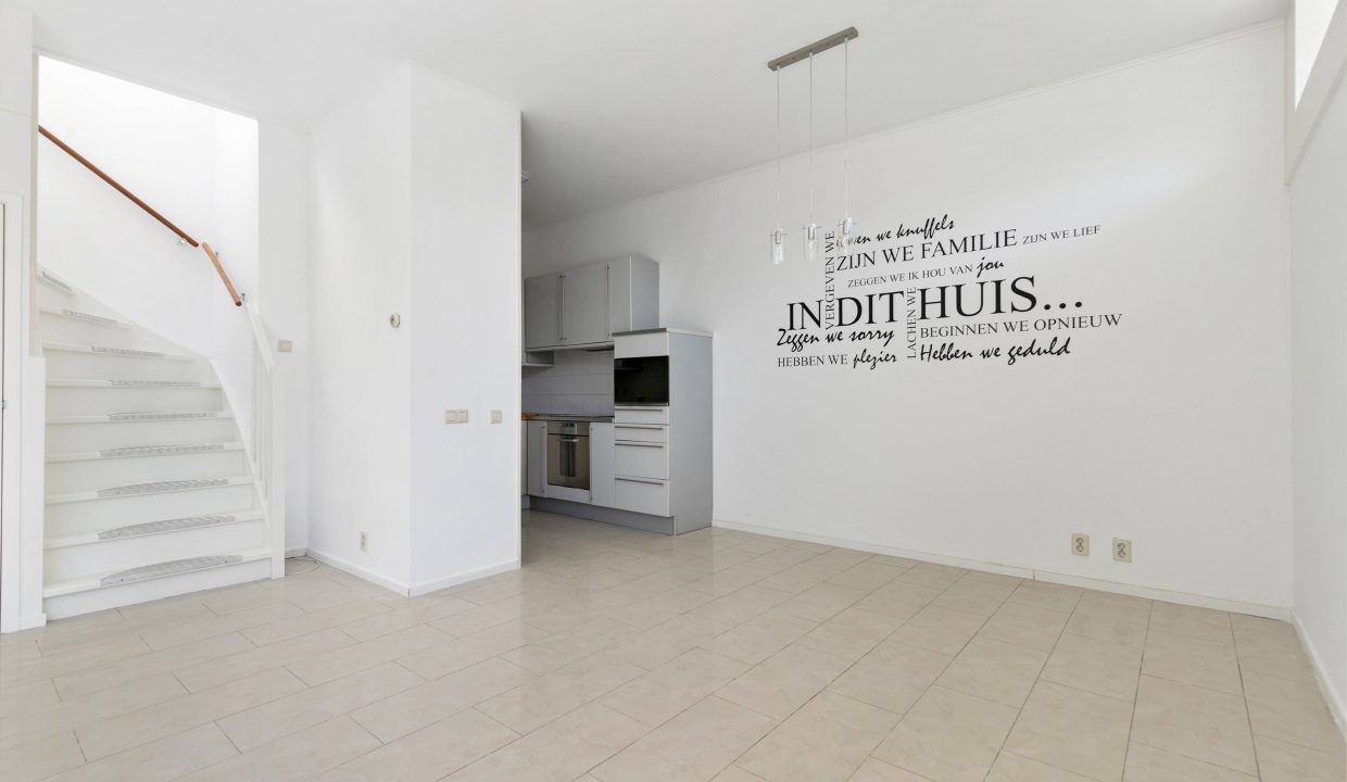 10 - Humberto Delgadoplein 24-min