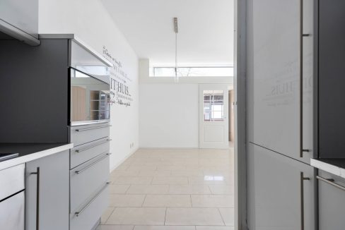 12 - Humberto Delgadoplein 24-min