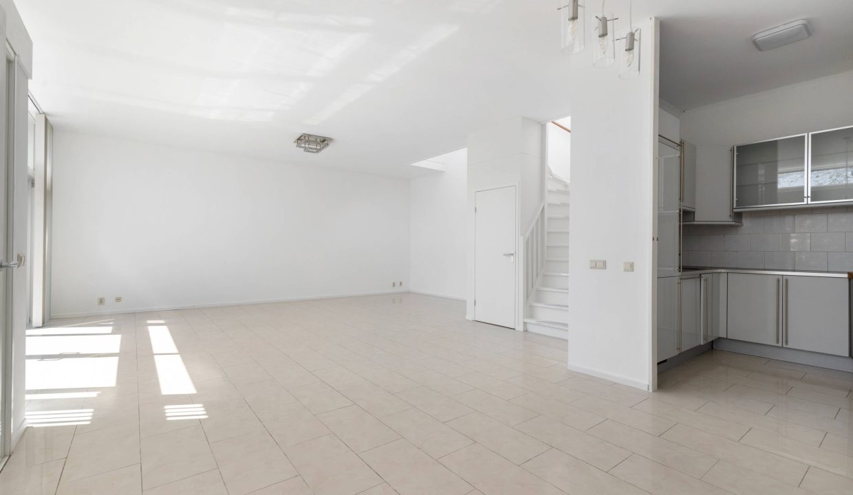 13 - Humberto Delgadoplein 24-min