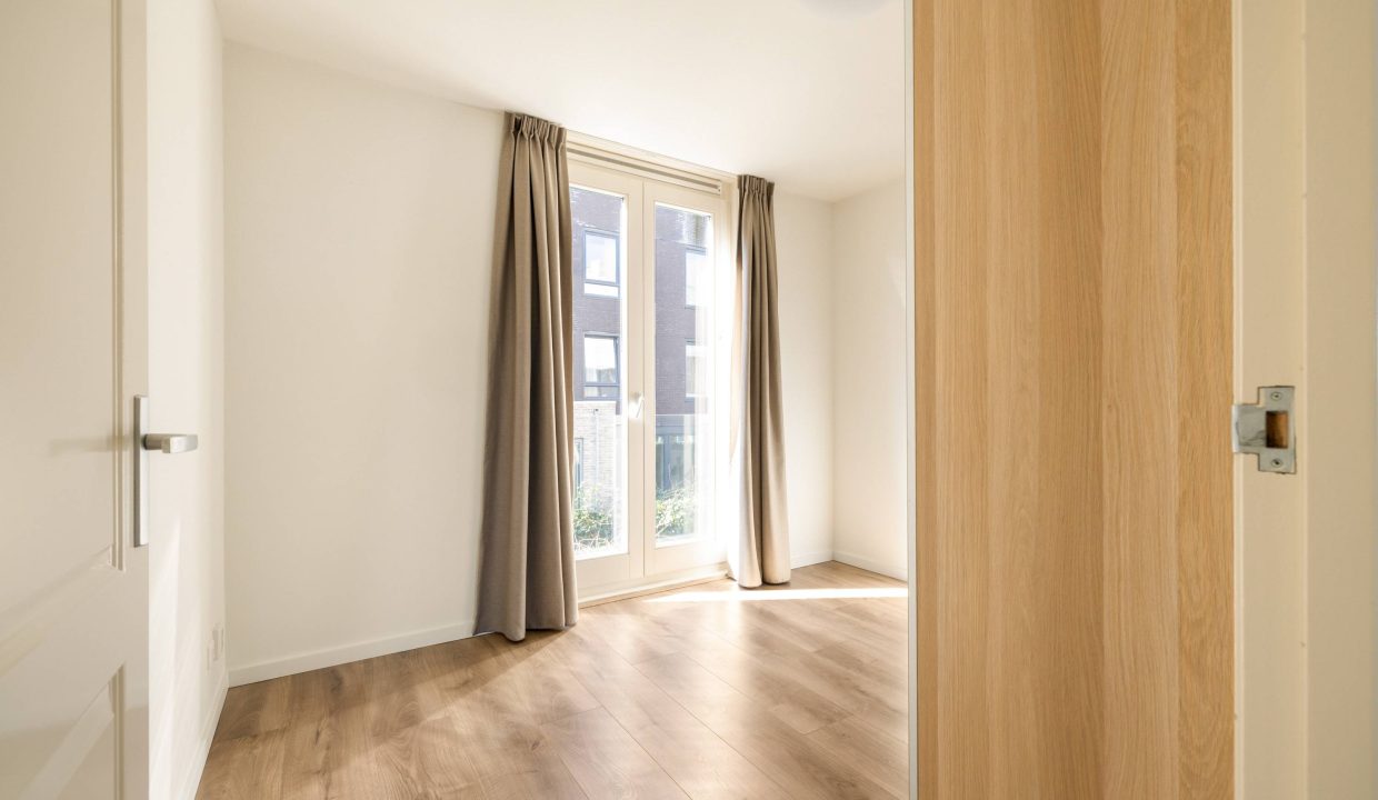 22 - Kea Bouwmanstraat 96, Amsterdam-min