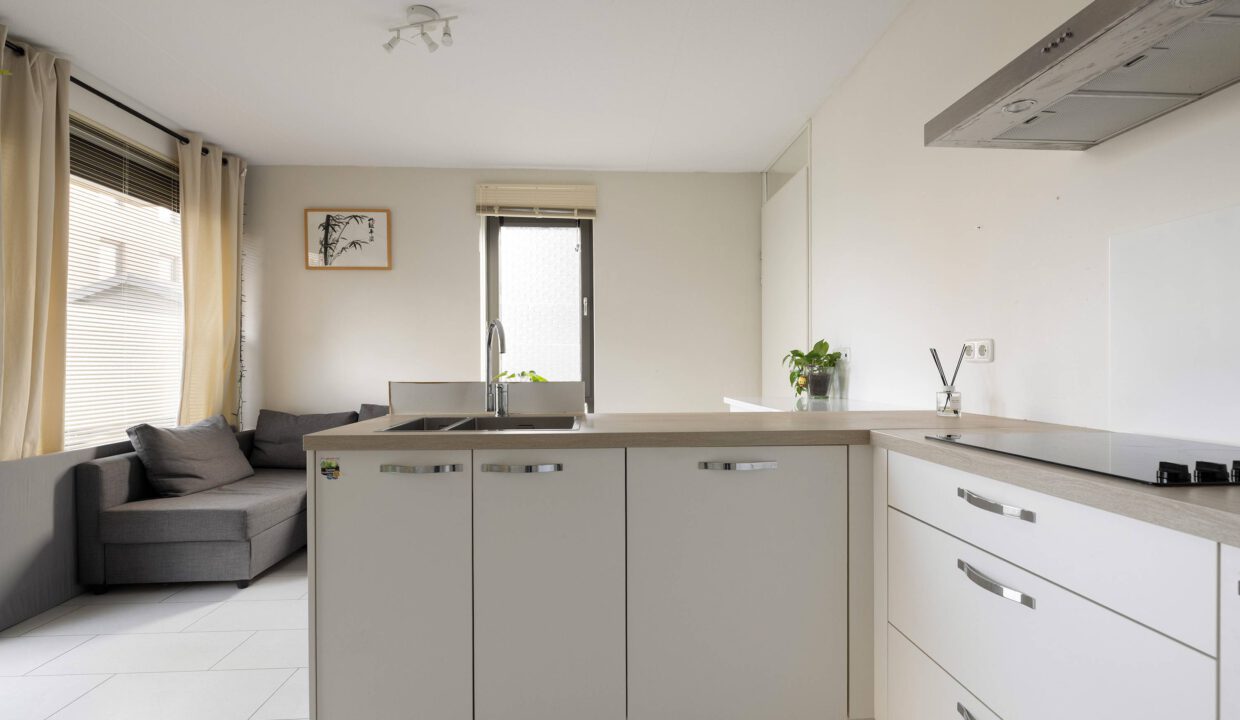 13 - John Rossweg 8, Almere-min